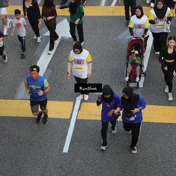 Runner Photo 4575755