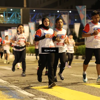 Runner Photo 4581273