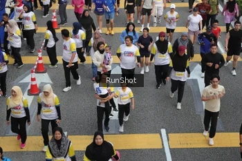 Runner Photo 4581345