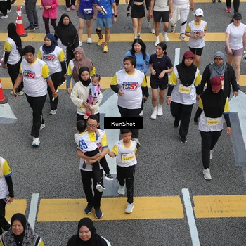 Runner Photo 4581417