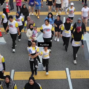 Runner Photo 4581422
