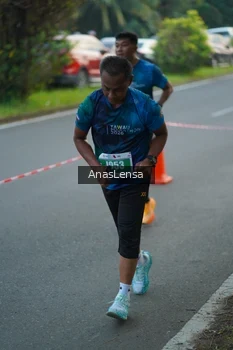 Runner Photo 4581653