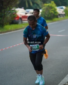 Runner Photo 4581924