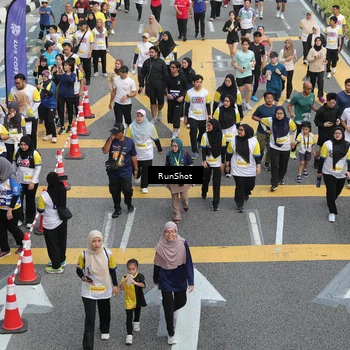 Runner Photo 4582575