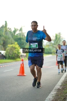 Runner Photo 4582733