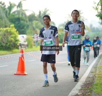 Runner Photo 4582738