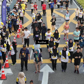 Runner Photo 4582815