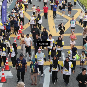Runner Photo 4583038