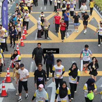 Runner Photo 4583415