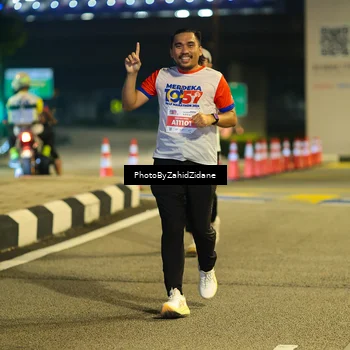 Runner Photo 4583542