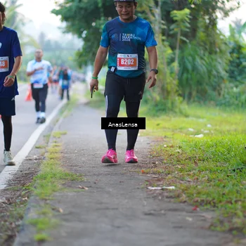 Runner Photo 4583669