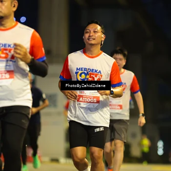 Runner Photo 4583683