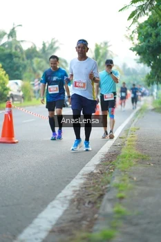 Runner Photo 4584091