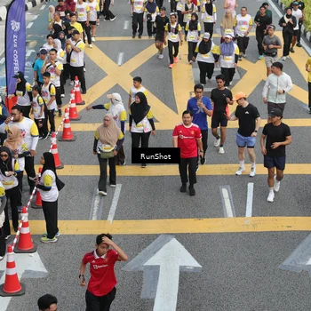 Runner Photo 4584152