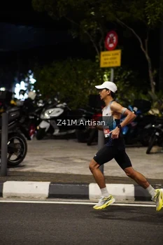 Runner Photo 4584172