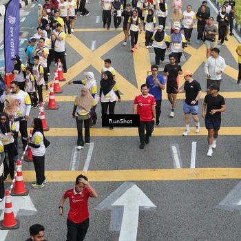 Runner Photo 4584178