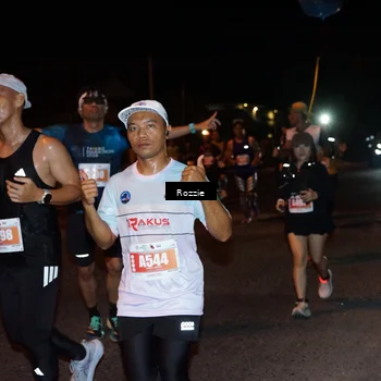 Runner Photo 4584218