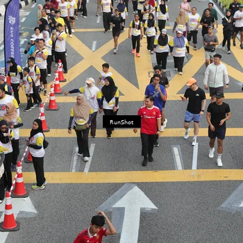 Runner Photo 4584408