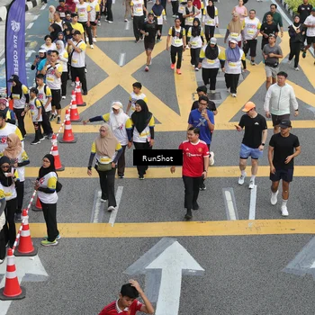 Runner Photo 4584414