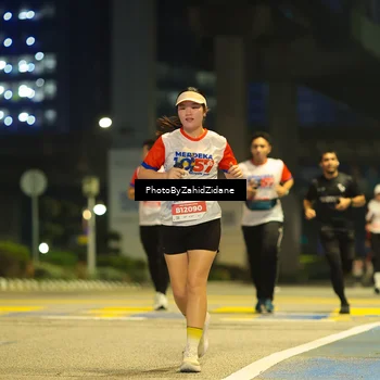 Runner Photo 4584423