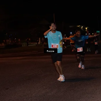 Runner Photo 4584473