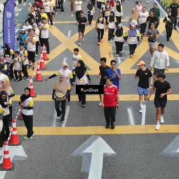 Runner Photo 4584707
