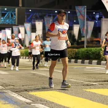 Runner Photo 4584716