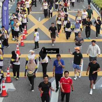 Runner Photo 4584755