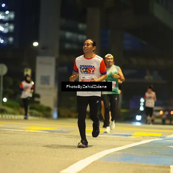 Runner Photo 4585051