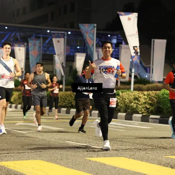 Runner Photo 4585193