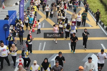 Runner Photo 4585312