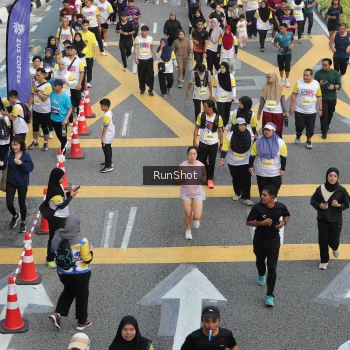 Runner Photo 4585393