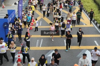 Runner Photo 4585466