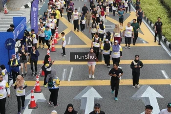 Runner Photo 4585565