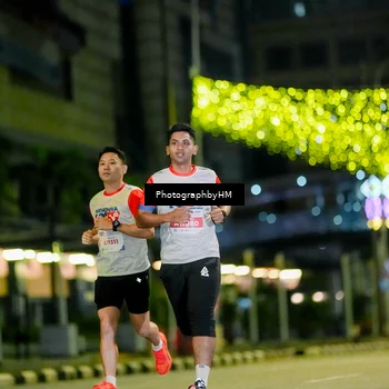 Runner Photo 4585573