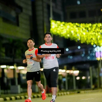 Runner Photo 4585623