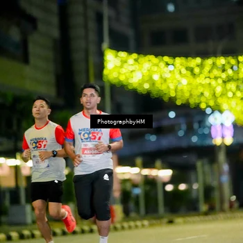 Runner Photo 4585725
