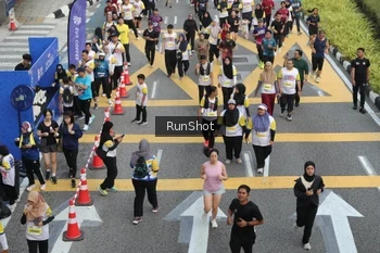 Runner Photo 4585937