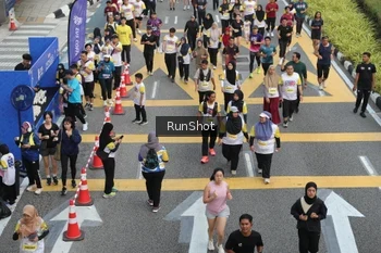 Runner Photo 4586090