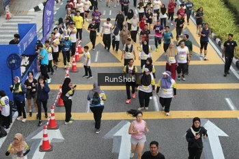 Runner Photo 4586182