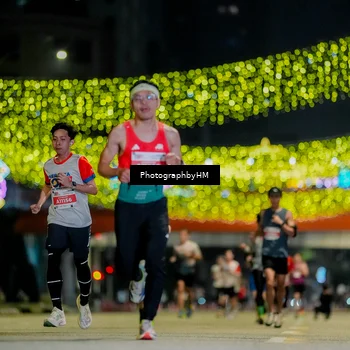 Runner Photo 4586255