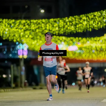 Runner Photo 4586650