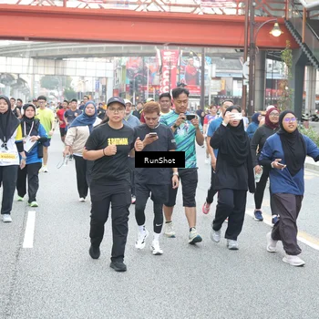 Runner Photo 4586805