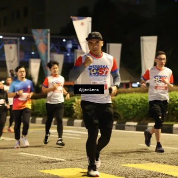 Runner Photo 4586811