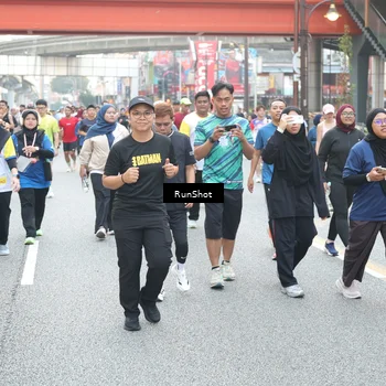 Runner Photo 4586817