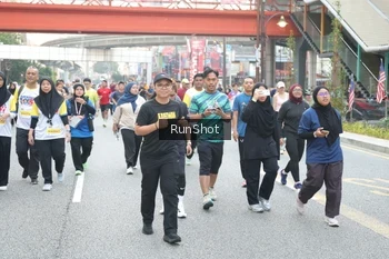 Runner Photo 4586875