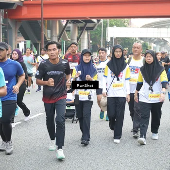 Runner Photo 4586882