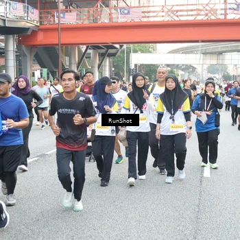 Runner Photo 4586985