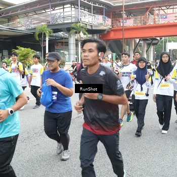 Runner Photo 4587064