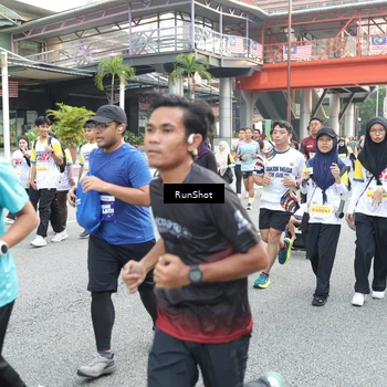 Runner Photo 4587068